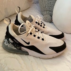 Nike AirMax270 Womens Size 10